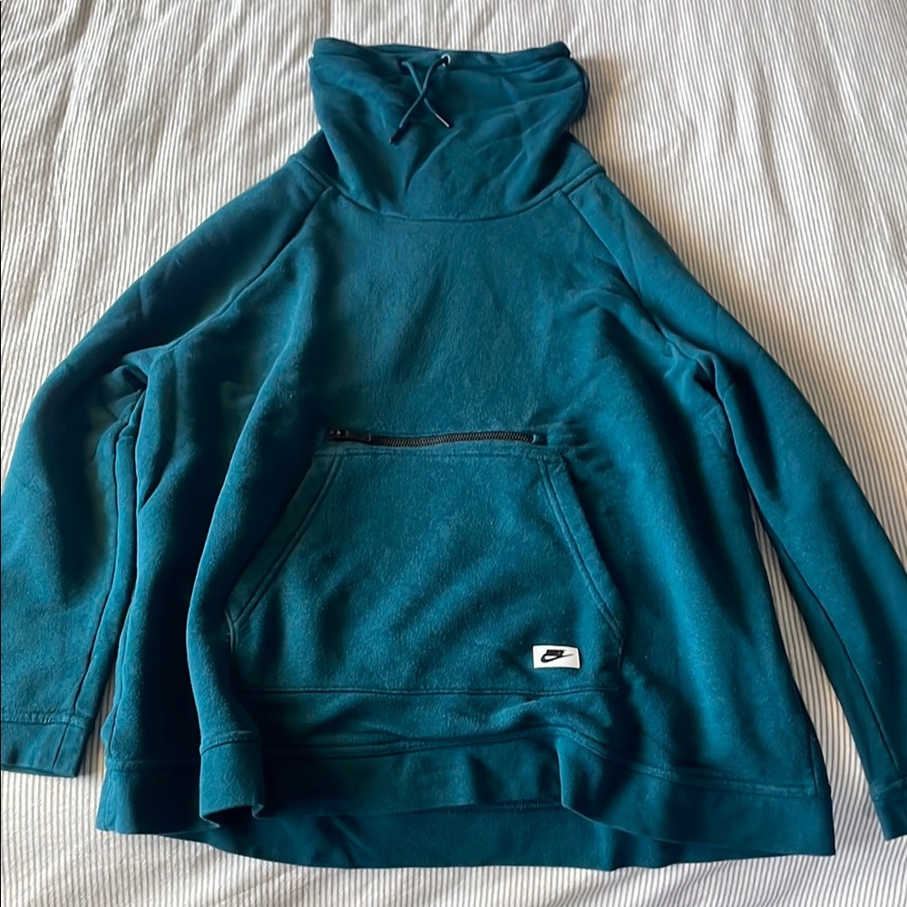 Nike Sweater
